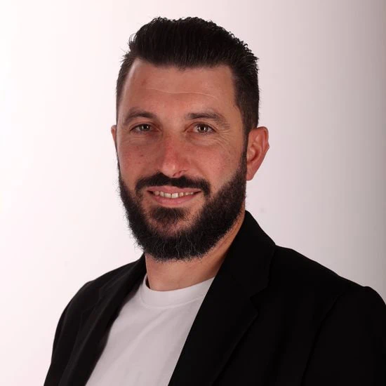 Χρήστος Γραίκουσης